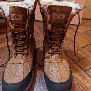 BRAND NEW (NEVER WORN) UGG Adirondack Tall Lace Up Boots